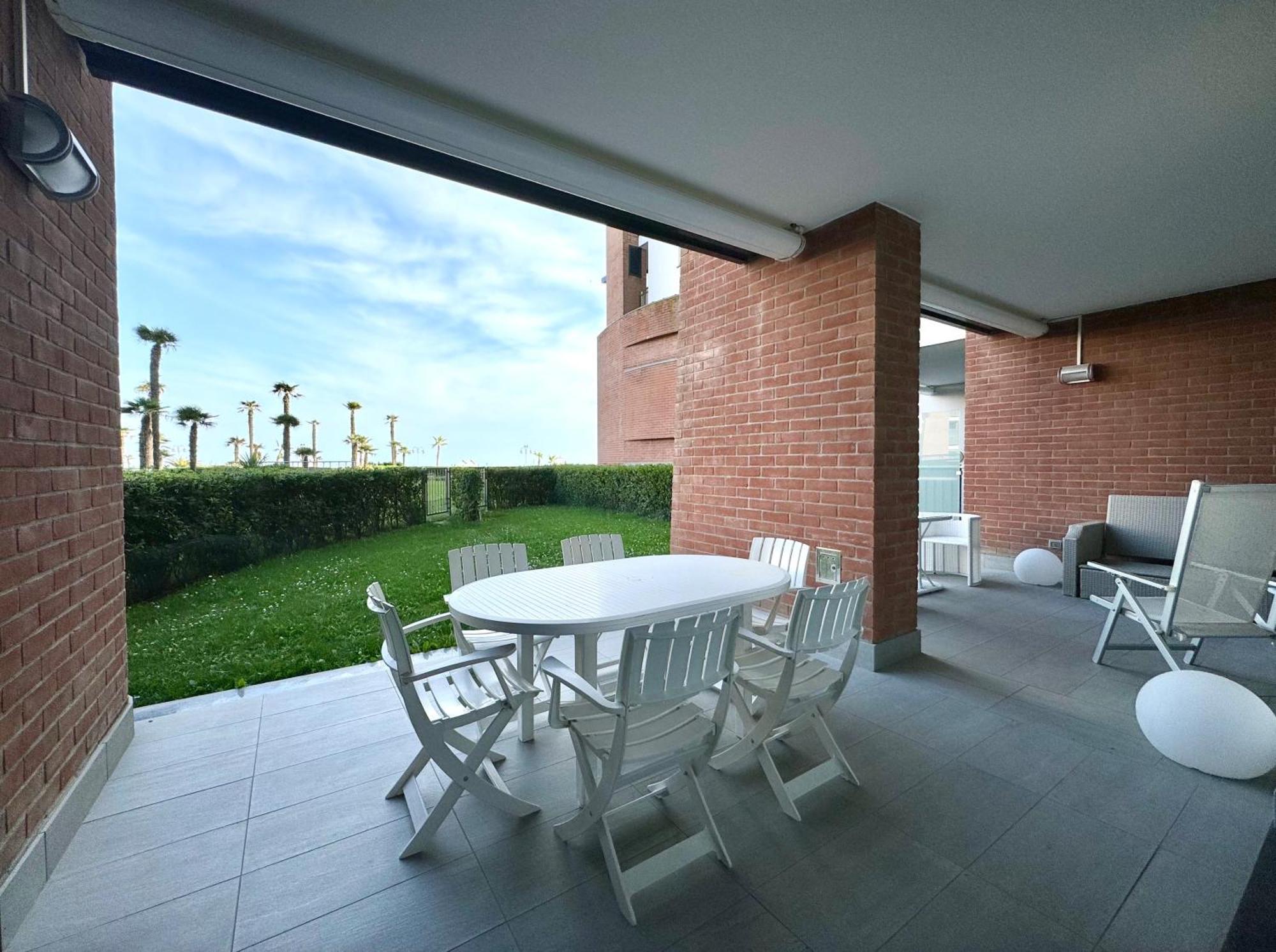 Frontemar Residenze Sul Mare - Carraro Immobiliare Jesolo - Family Apartments Eksteriør bilde