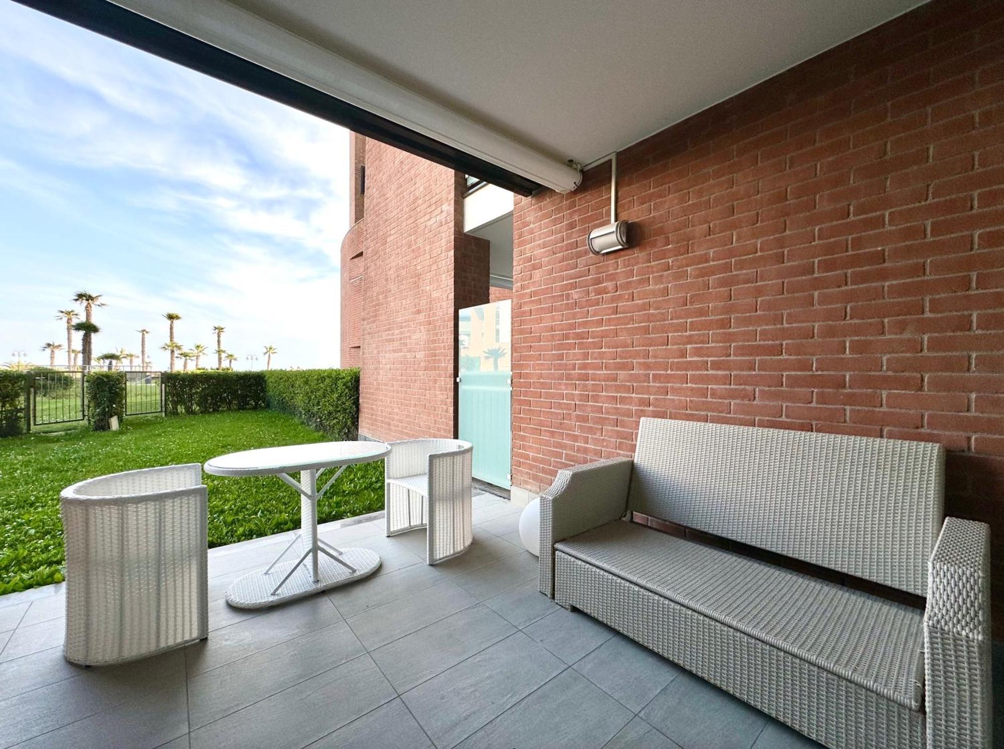 Frontemar Residenze Sul Mare - Carraro Immobiliare Jesolo - Family Apartments Eksteriør bilde
